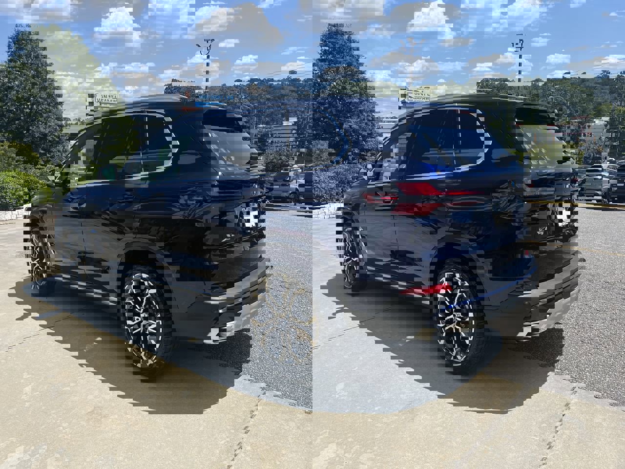 New 2026 BMW X5 sDrive40i image 6
