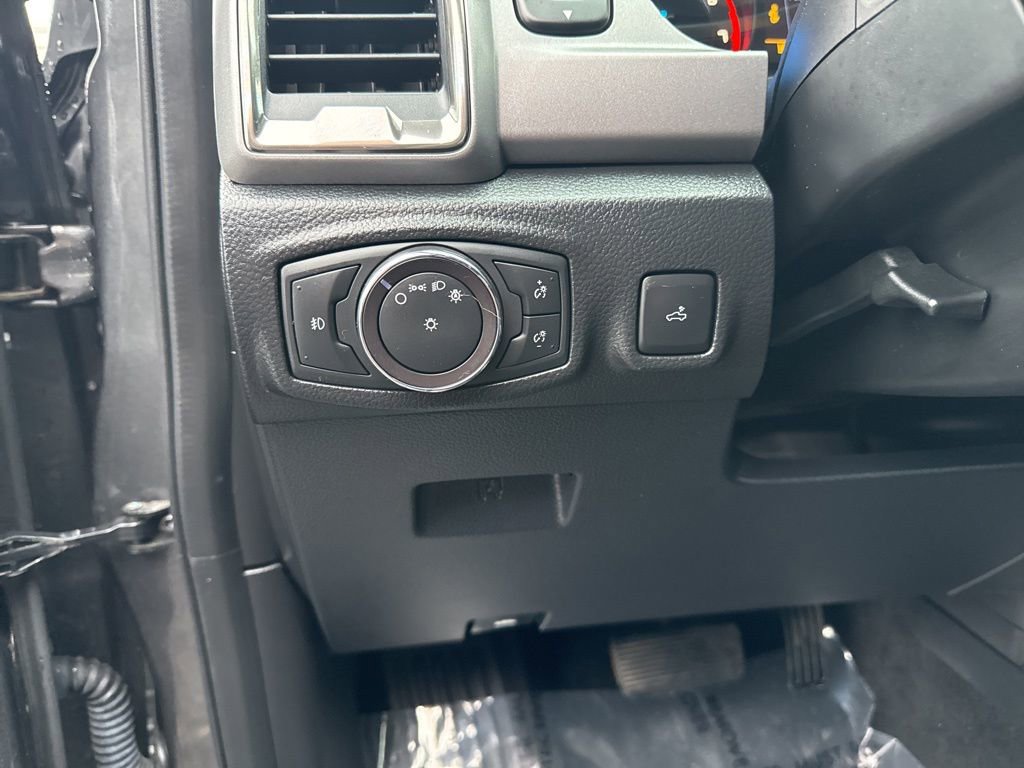 Certified 2019 Ford Ranger XLT w/ Equipment Group 302A Luxury image 16