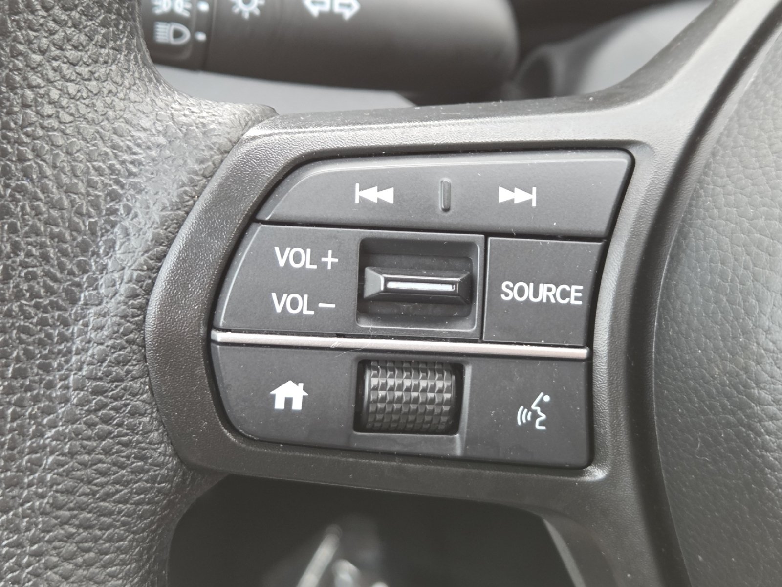 Used 2024 Honda CR-V LX image 31
