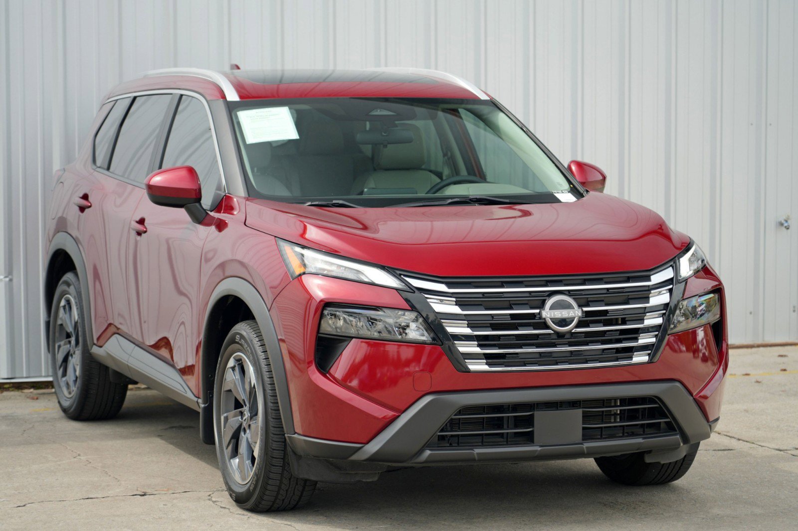 Used 2024 Nissan Rogue SV w/ SV Premium Package image 48