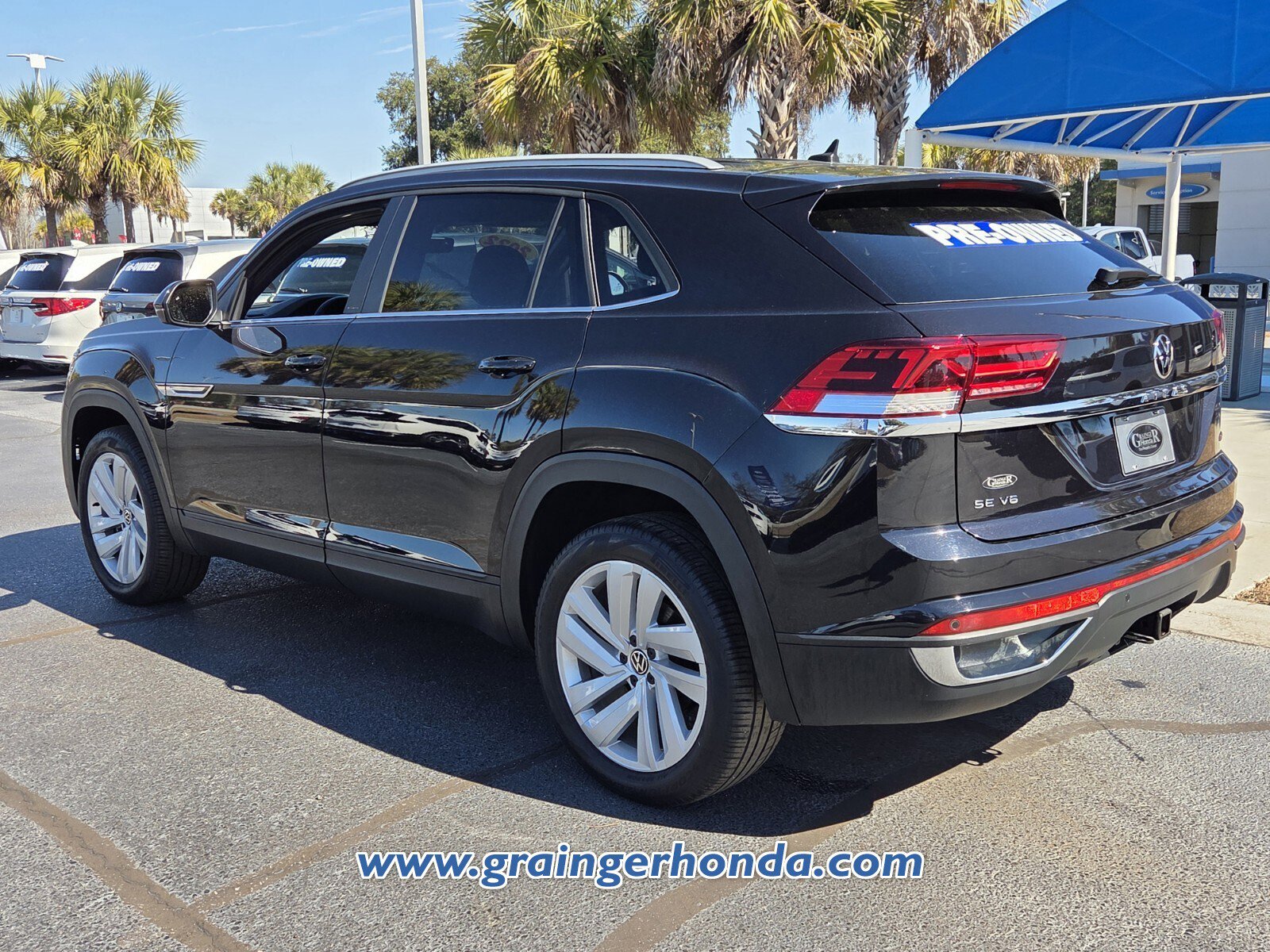 Used 2022 Volkswagen Atlas Cross Sport SE image 7