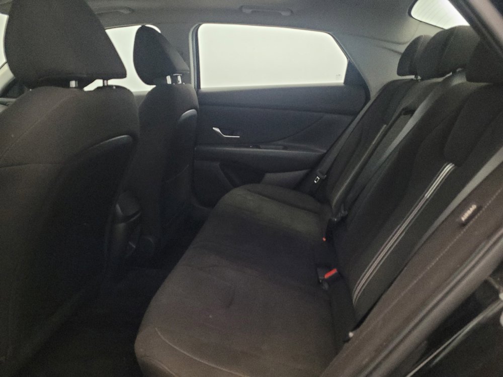 Used 2024 Hyundai Elantra SEL w/ Convenience Package FWD image 18