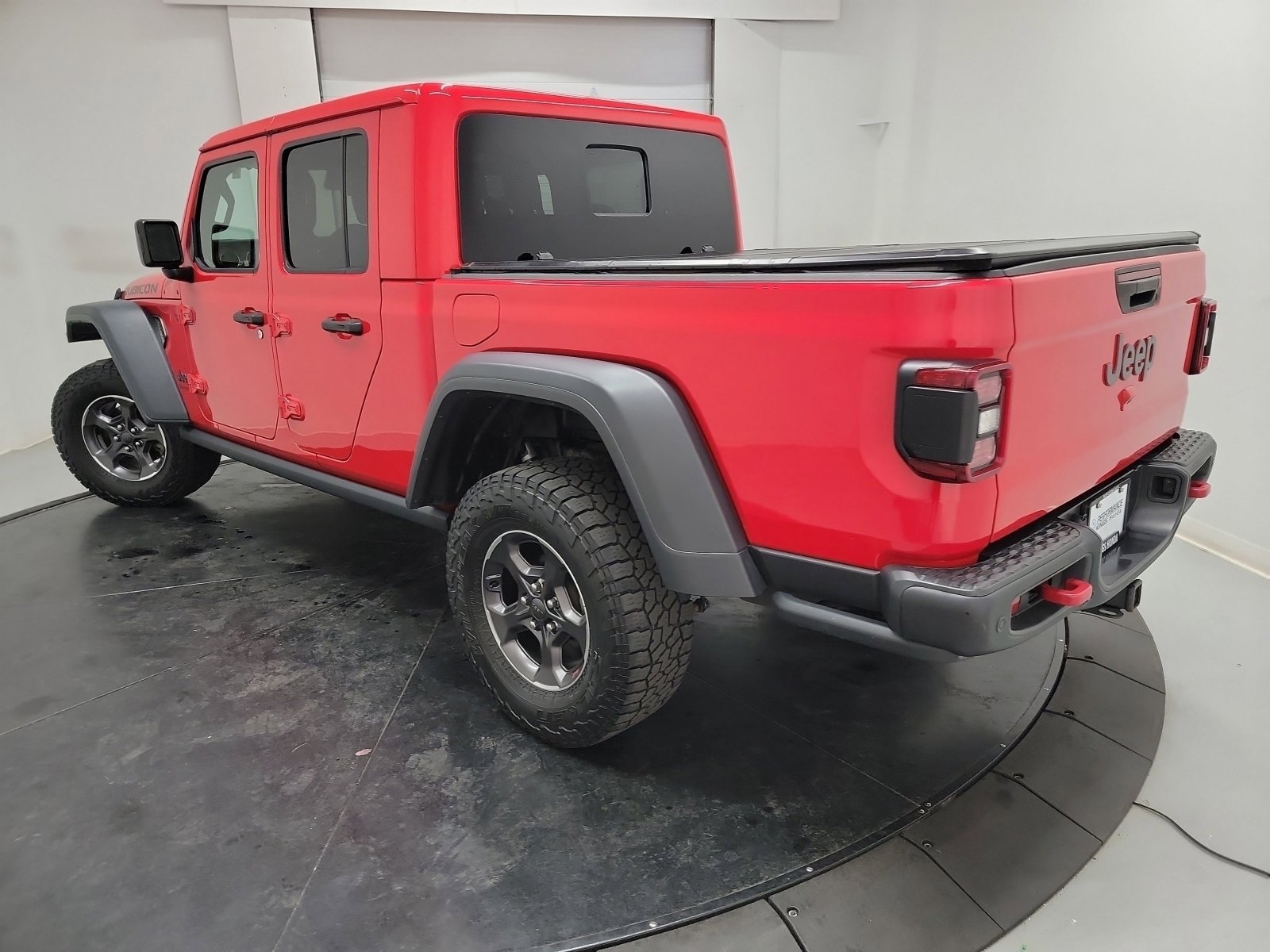 Used 2020 Jeep Gladiator Rubicon AWD/4WD image 6