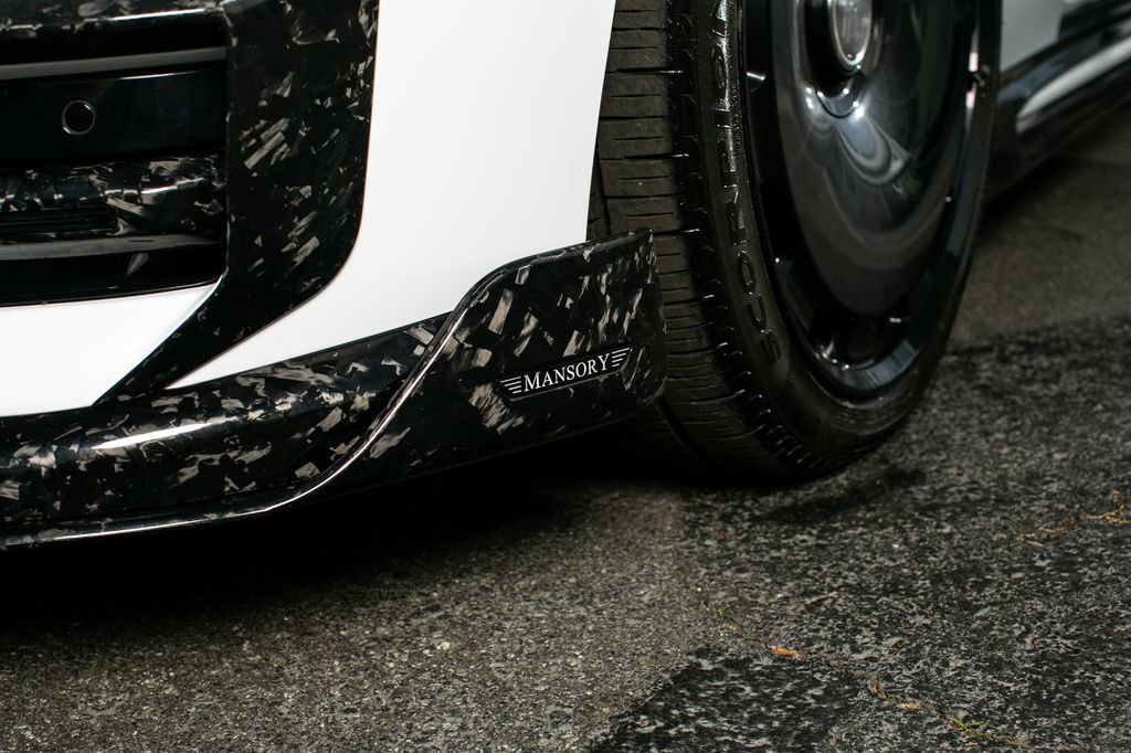 Used 2024 Rolls-Royce Spectre w/ Spectre Launch Package image 9