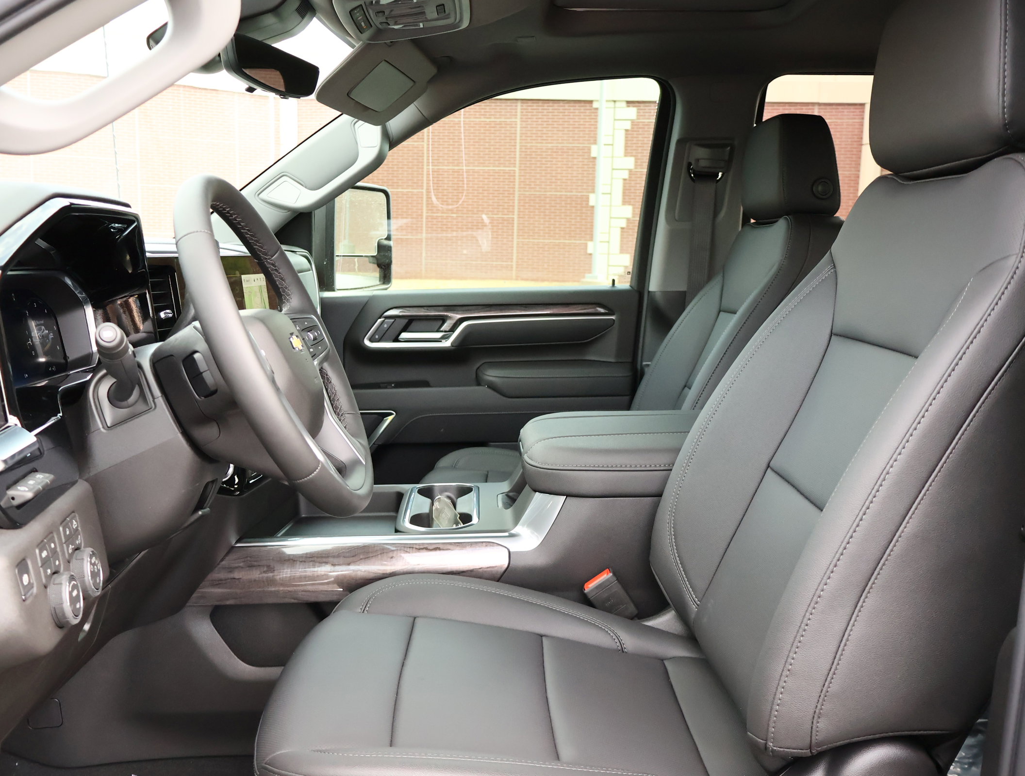 New 2026 Chevrolet Silverado 2500 LTZ w/ Z71 Chrome Sport Edition AWD/4WD image 11
