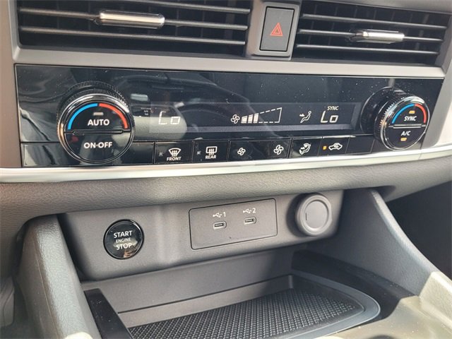 New 2025 Nissan Rogue SV image 11