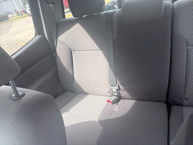 Used 2015 Toyota Tacoma PreRunner w/ SR5 Package RWD image 9