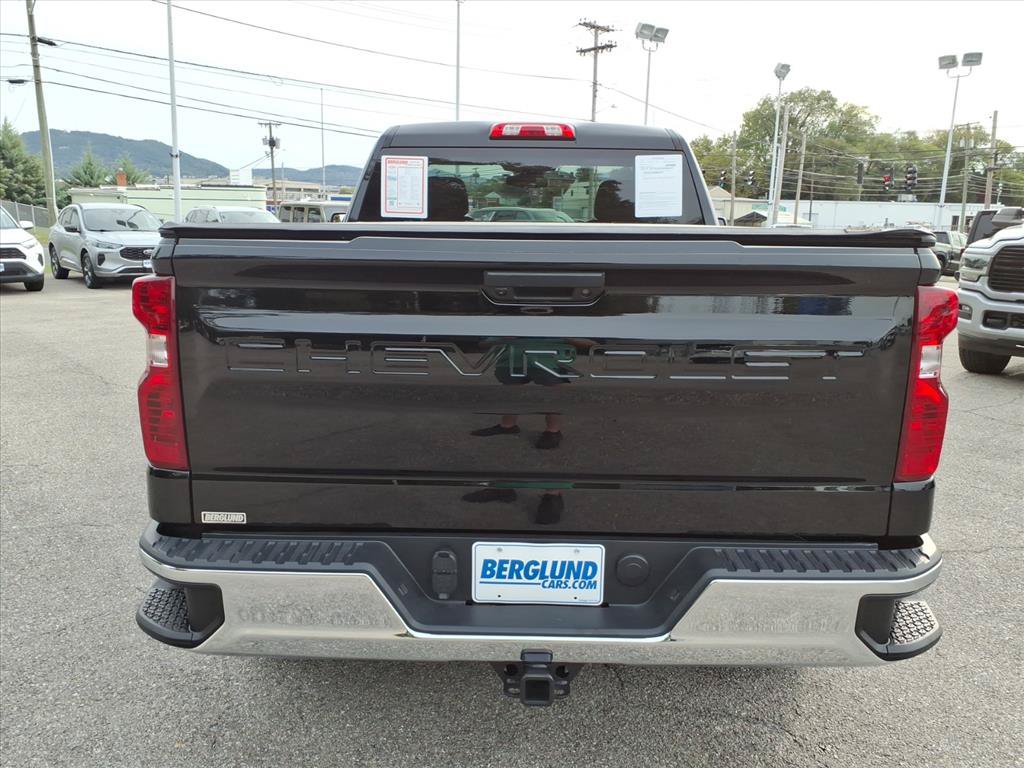 Used 2026 Chevrolet Silverado 1500 W/T w/ WT Value Package AWD/4WD image 5