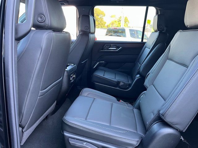New 2026 GMC Yukon XL Denali w/ Sun & Power Step Package RWD image 11
