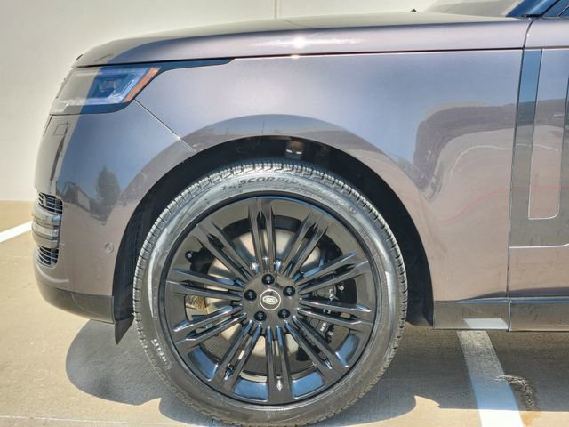 Used 2023 Land Rover Range Rover SE image 9