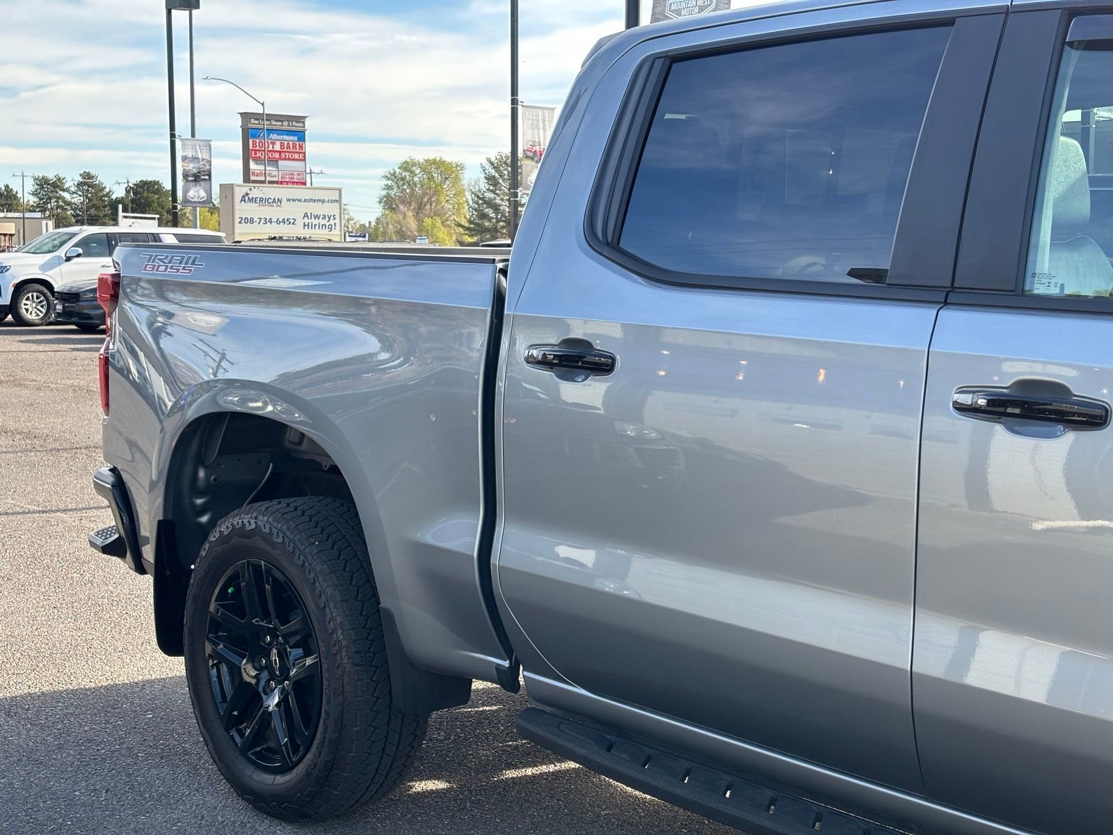 Used 2026 Chevrolet Silverado 1500 LT Trail Boss w/ Safety Package image 3