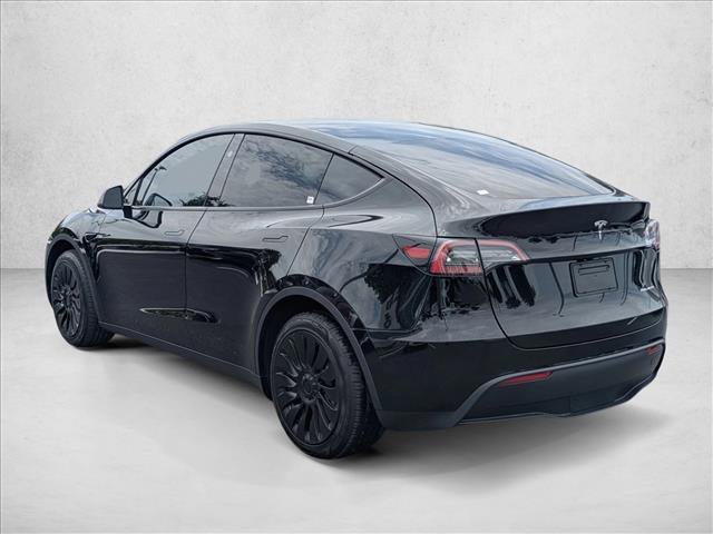 Used 2024 Tesla Model Y Long Range AWD/4WD image 8
