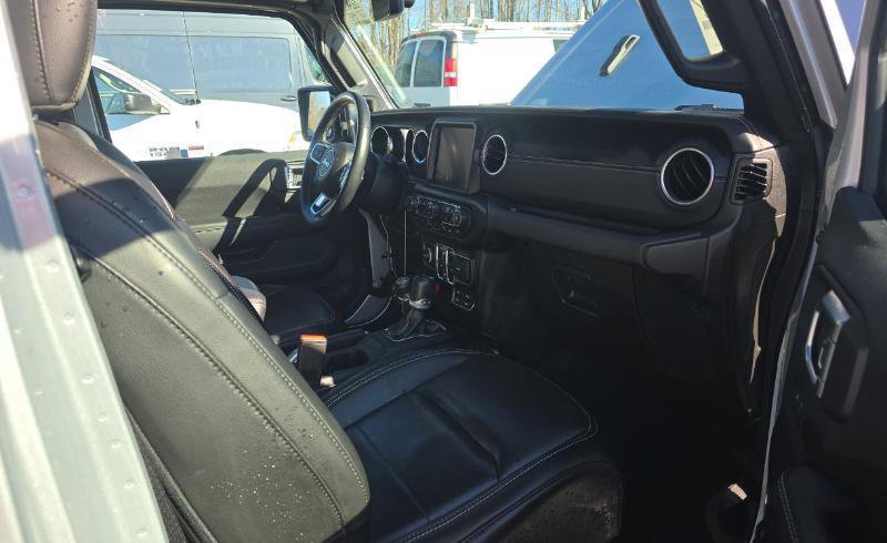 Used 2023 Jeep Wrangler Sahara w/ Cold Weather Group image 8