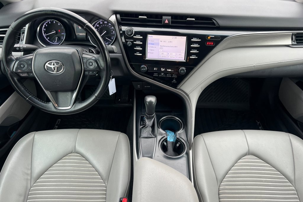 Used 2019 Toyota Camry SE image 10