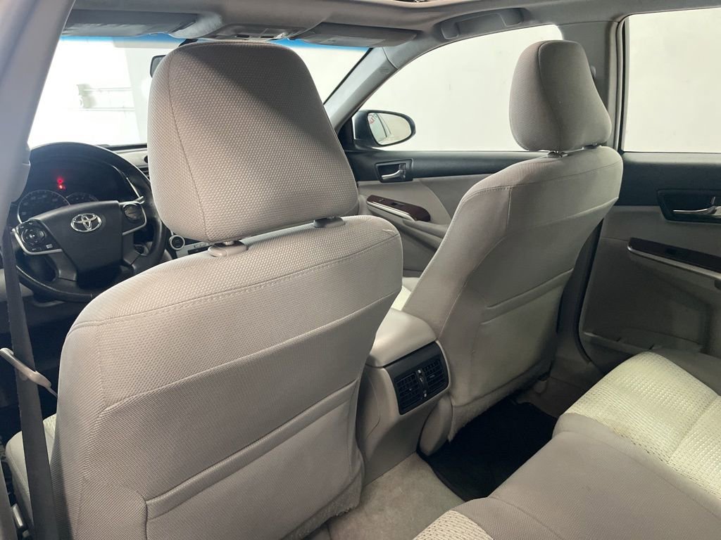 Used 2012 Toyota Camry XLE image 17