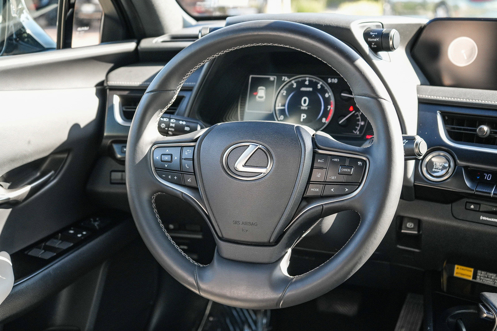 Used 2021 Lexus UX 200 w/ Accessory Package (Z2) FWD image 15