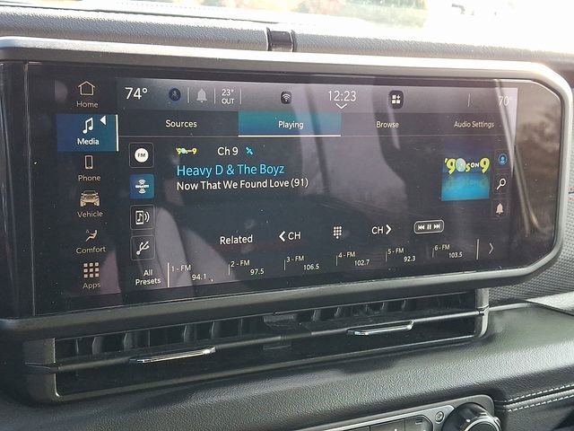 Used 2024 Jeep Wrangler Unlimited Rubicon image 16