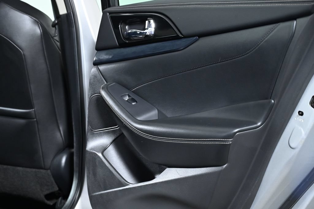 Certified 2020 Nissan Maxima Platinum w/ Sport Mat Group FWD image 32