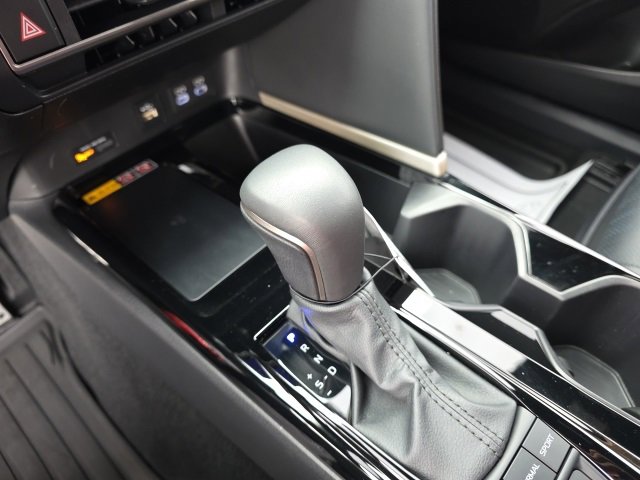 Used 2025 Toyota Camry XSE image 21