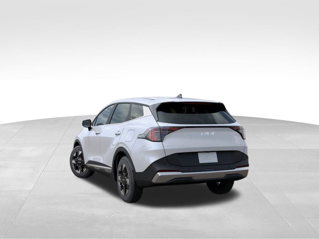 New 2026 Kia Sportage LX image 4