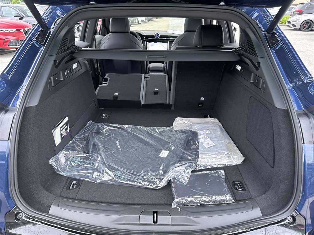 New 2025 Maserati Grecale Modena image 30