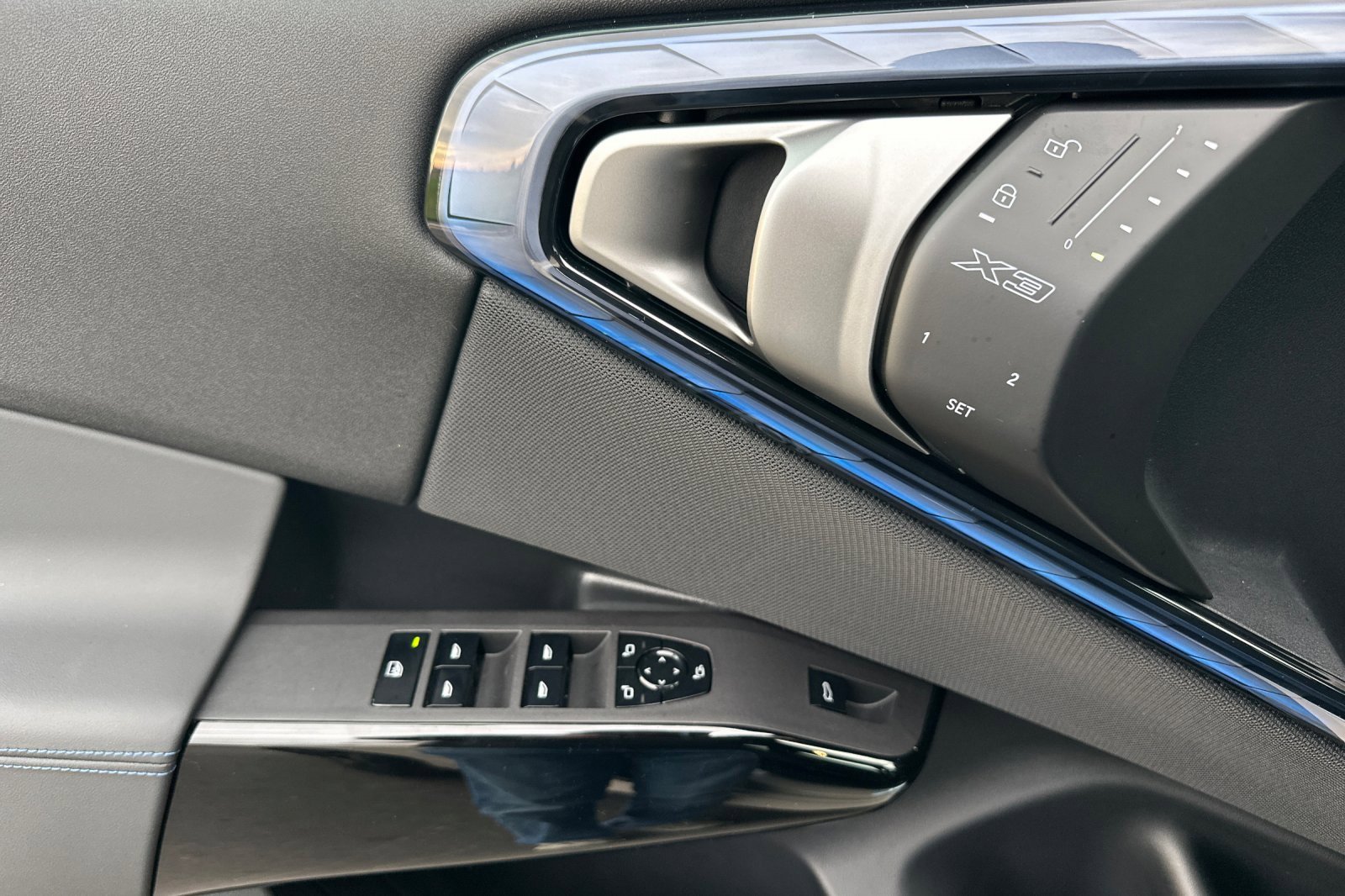 New 2026 BMW X3 xDrive30 w/ Premium Package image 8