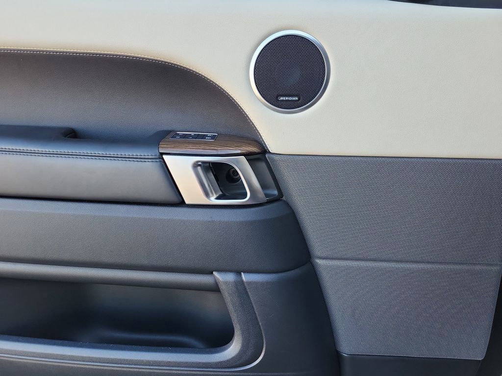 Used 2021 Land Rover Range Rover Sport HSE Silver Edition image 10