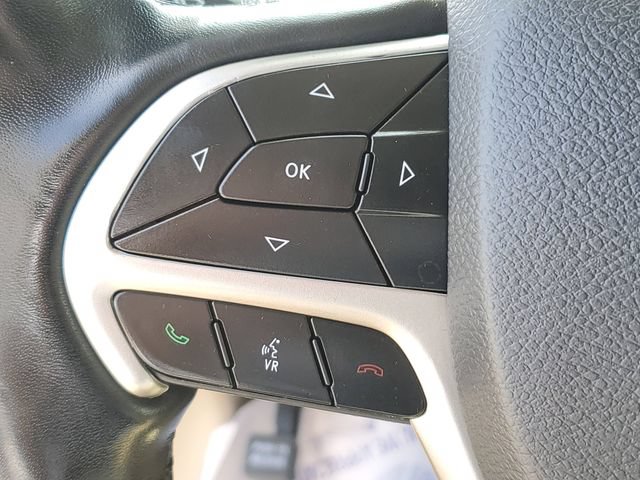 Used 2021 Jeep Grand Cherokee Limited AWD/4WD image 10