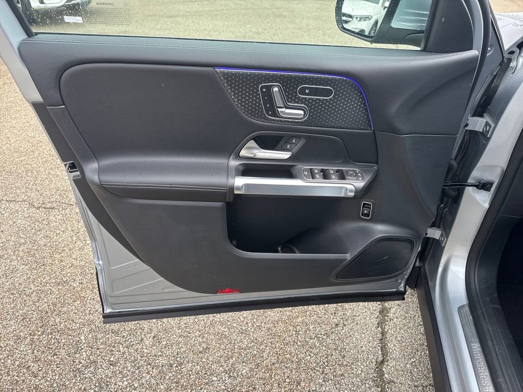 New 2026 Mercedes-Benz GLB 250 4MATIC image 10