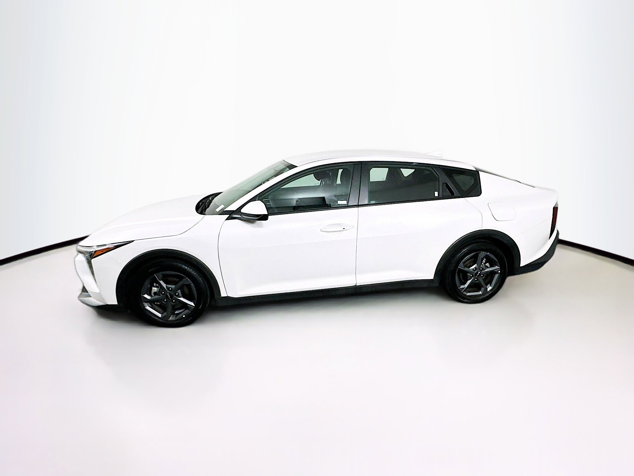 Used 2025 Kia K4 LXS image 4