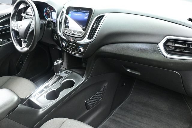 Used 2019 Chevrolet Equinox LT w/ Sun & Navigation Package AWD/4WD image 24