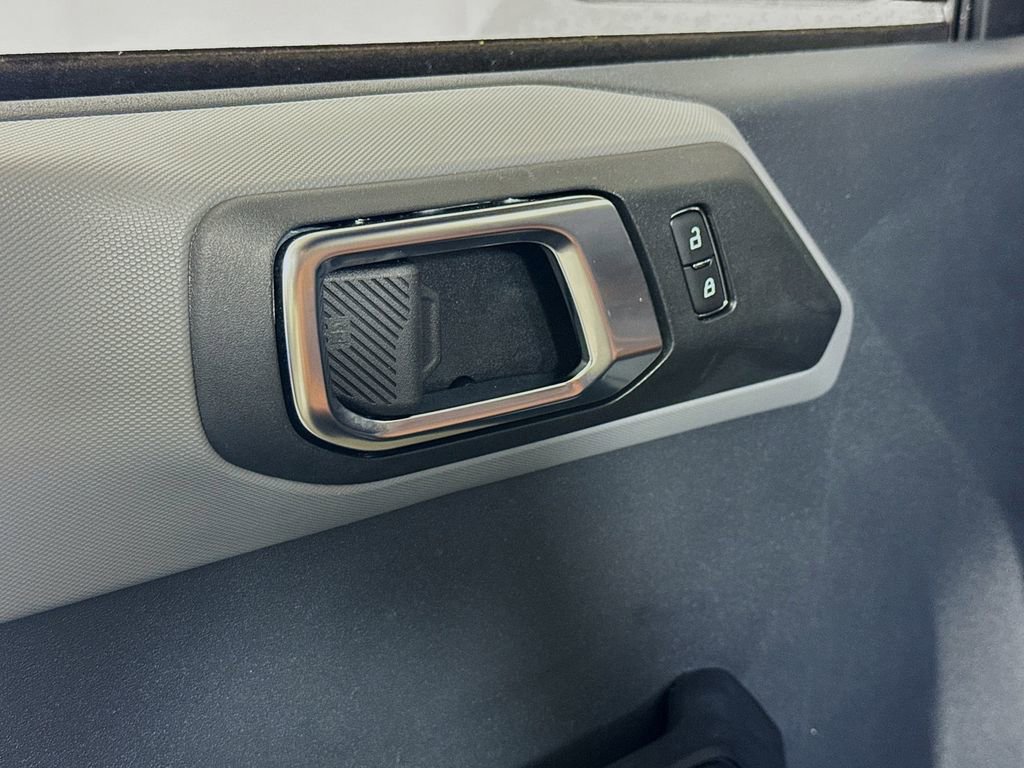 Used 2024 Ford Bronco Big Bend image 17