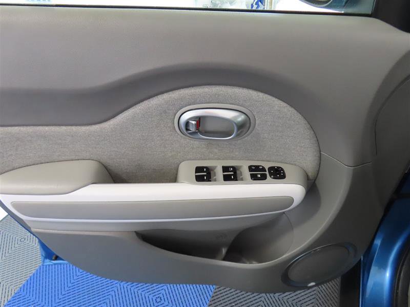 Used 2017 Kia Soul EV FWD image 16
