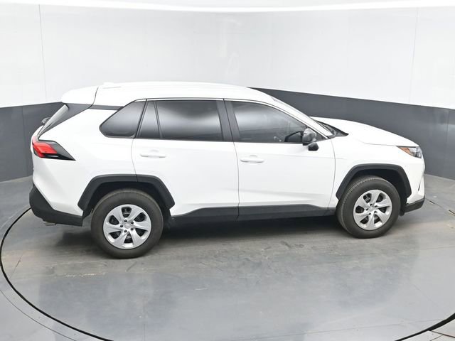 Used 2025 Toyota RAV4 LE FWD image 39