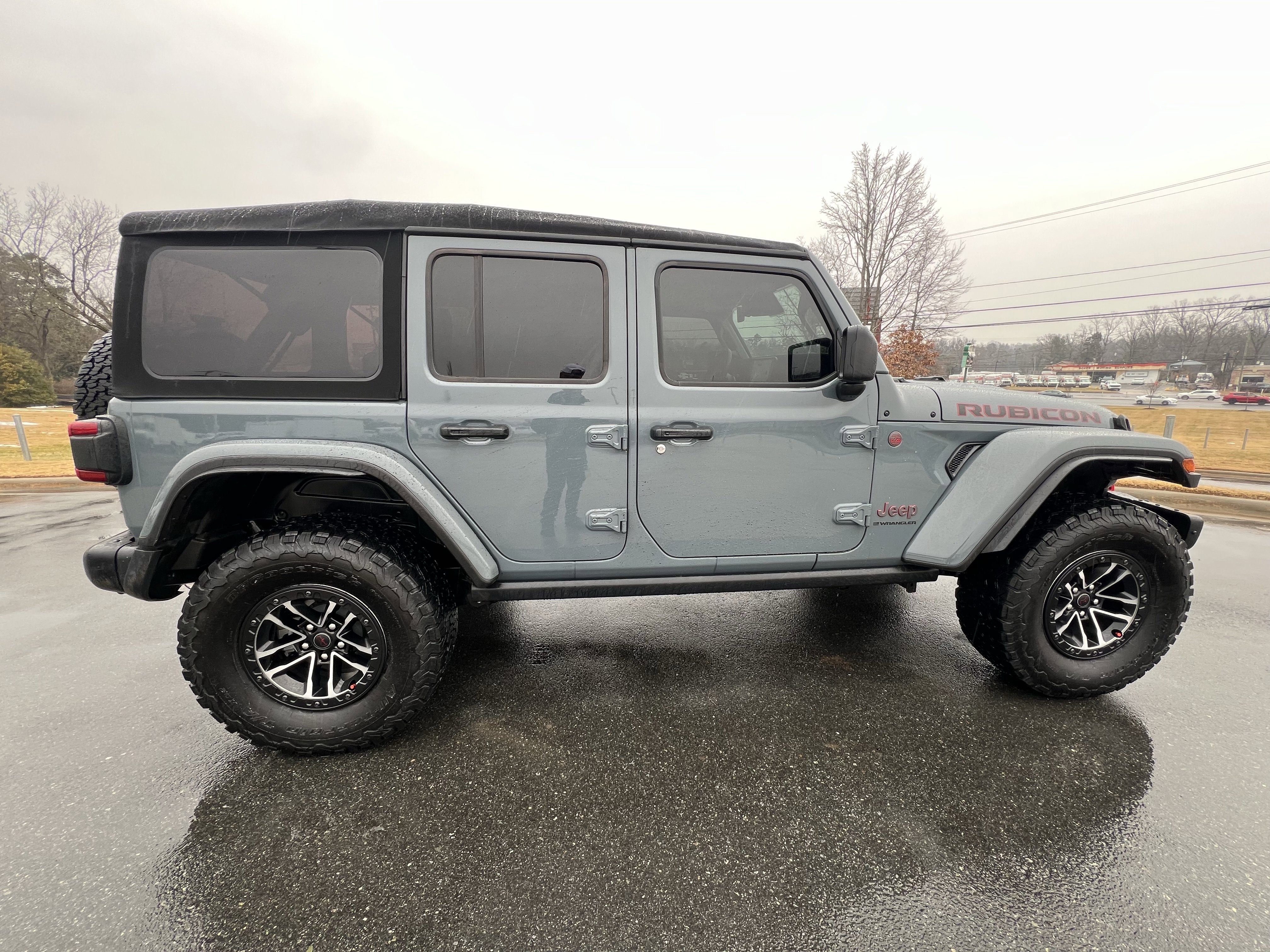 Used 2024 Jeep Wrangler Unlimited Rubicon image 10
