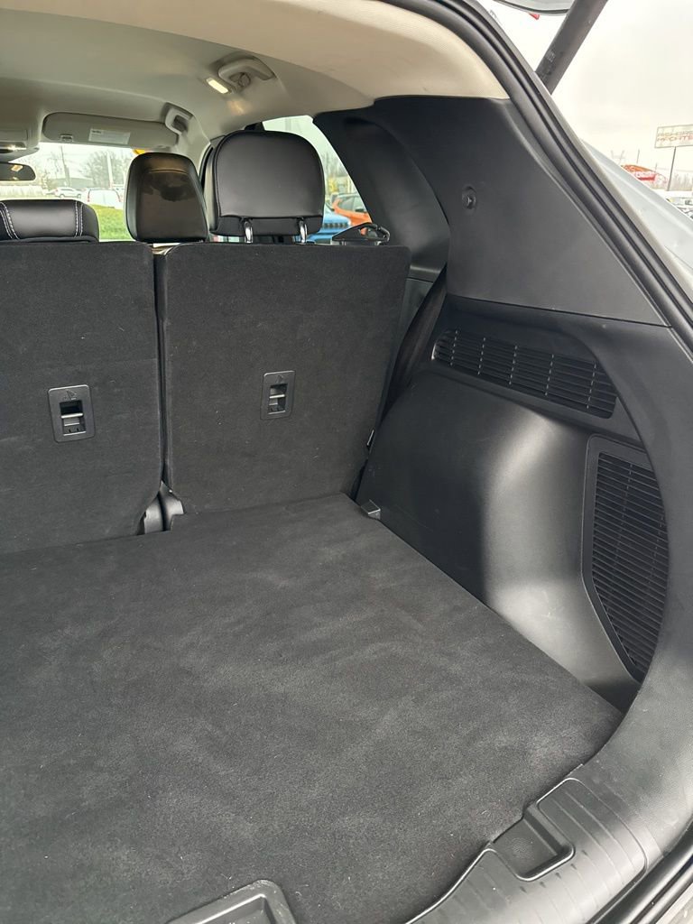 Used 2025 Ford Escape SE image 23