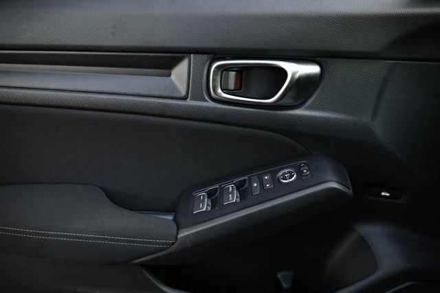 Used 2025 Honda Civic Sport image 15