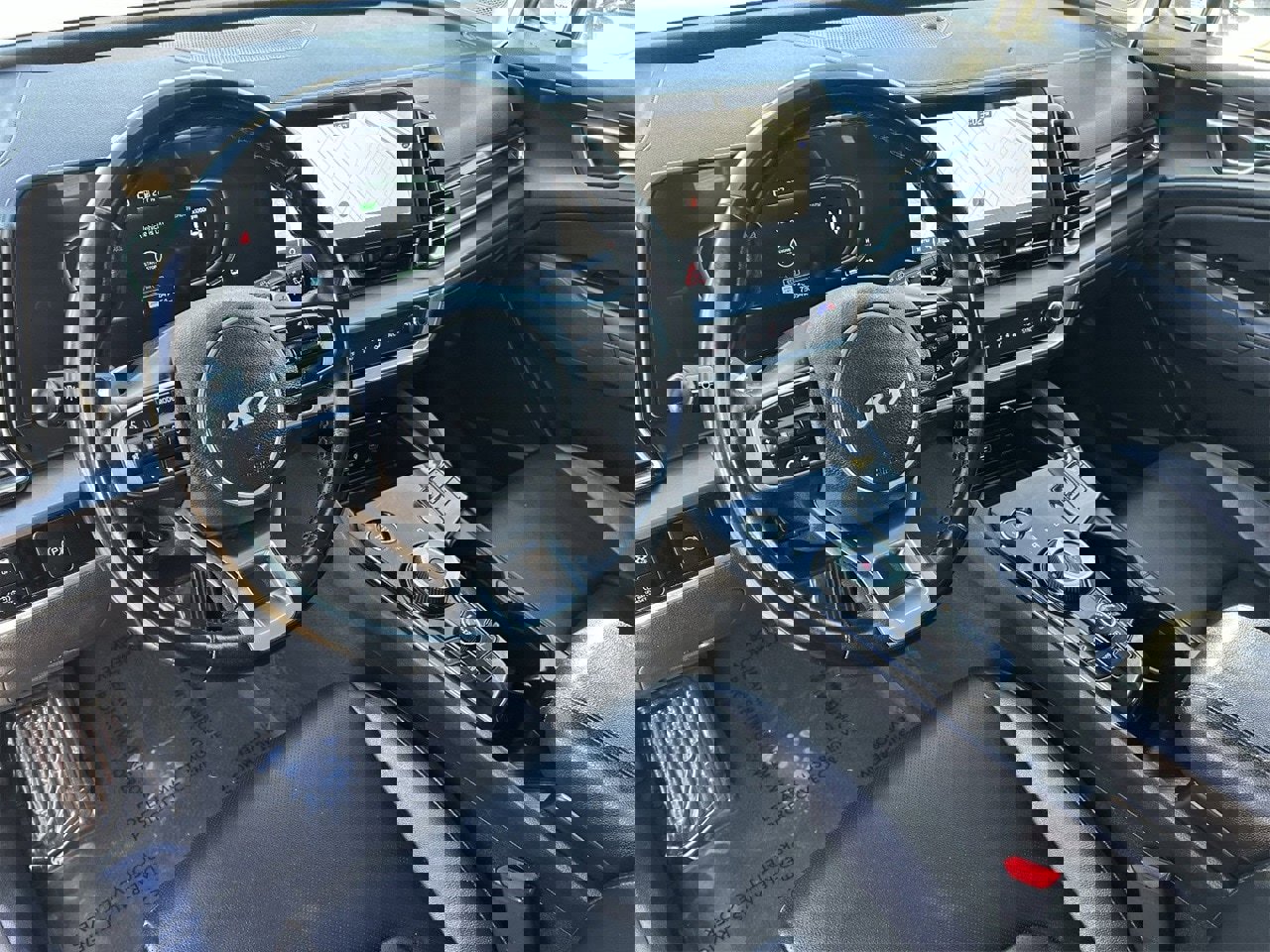 Used 2024 Kia Sportage EX image 31