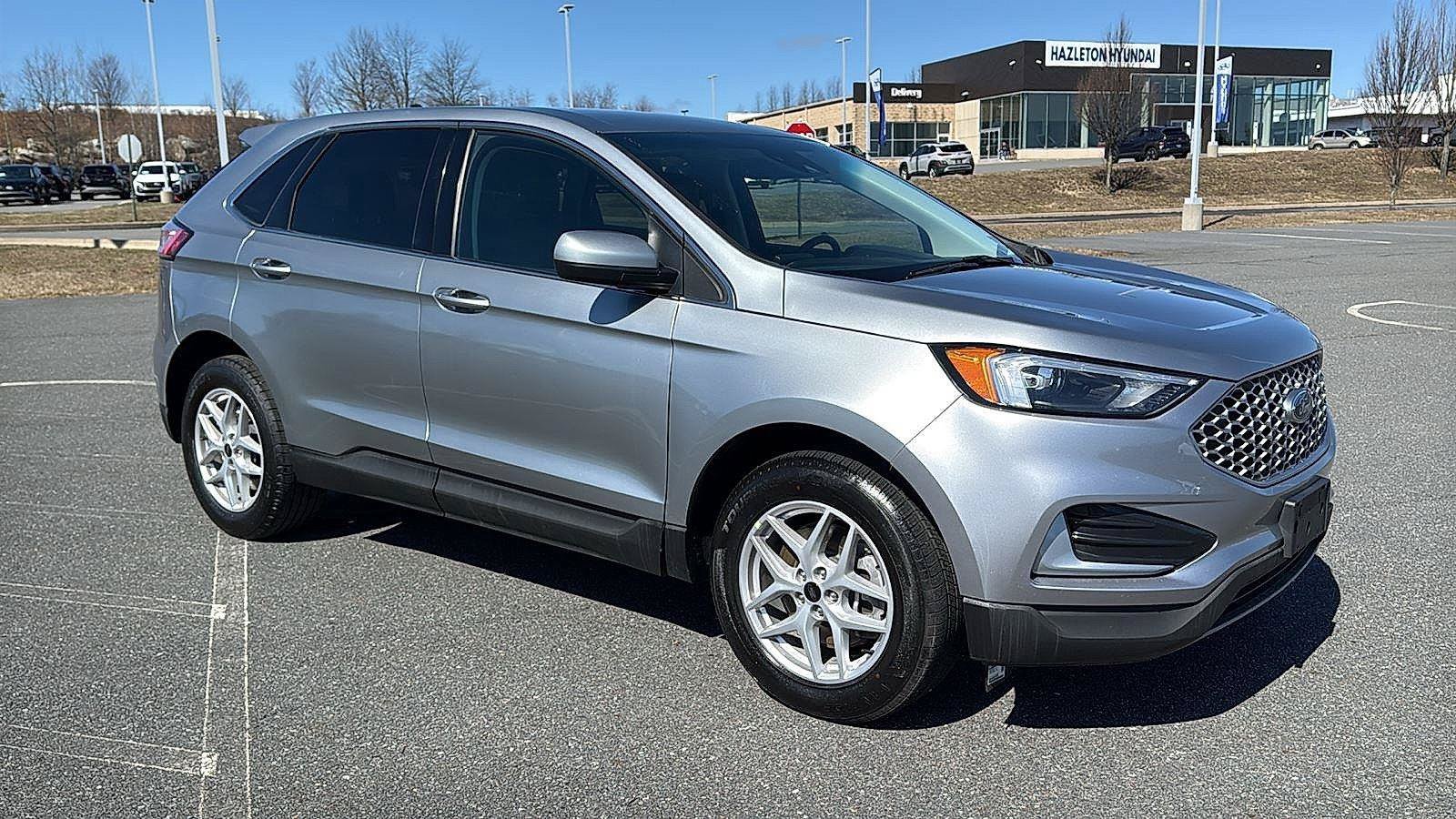 Used 2024 Ford Edge SEL AWD/4WD image 2