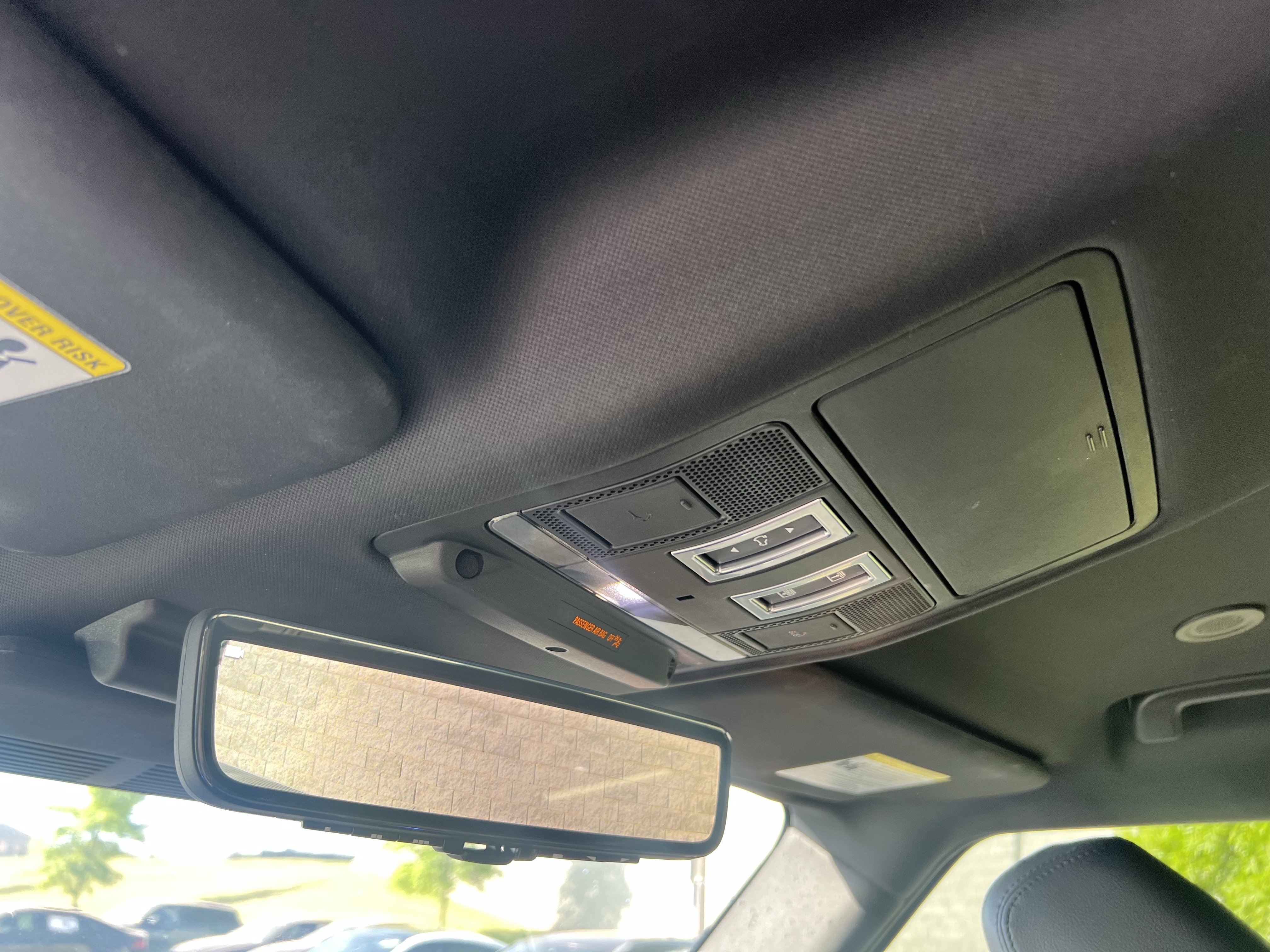 Used 2021 Land Rover Defender 90 X-Dynamic S image 22