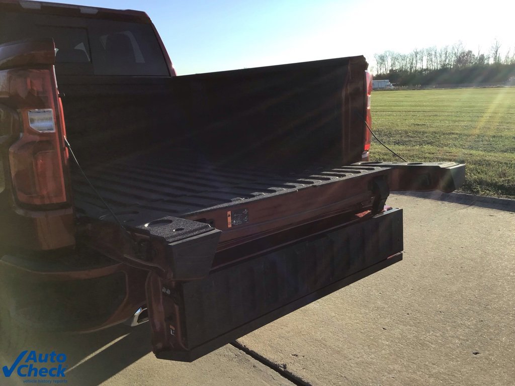 Used 2025 Chevrolet Silverado 1500 RST w/ Convenience Package II image 7