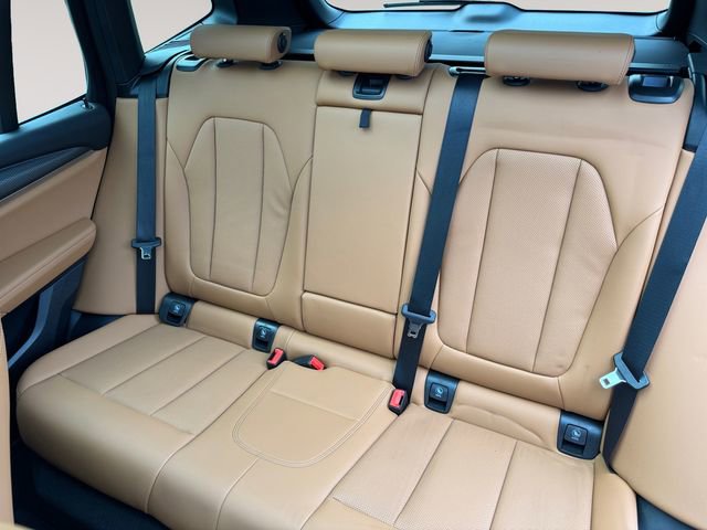 Used 2024 BMW X3 xDrive30i w/ Premium Package AWD/4WD image 13