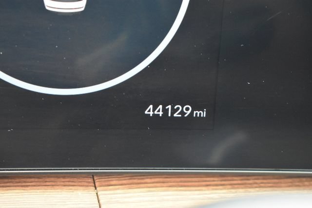 Used 2024 Hyundai Santa Fe Limited AWD/4WD image 28