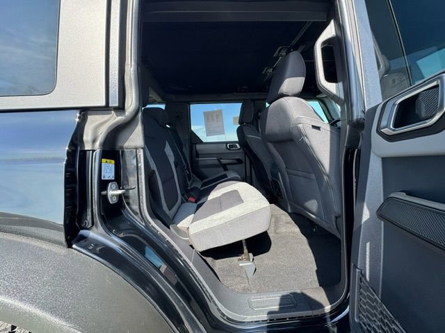 Used 2023 Ford Bronco Big Bend w/ Sasquatch Package AWD/4WD image 17