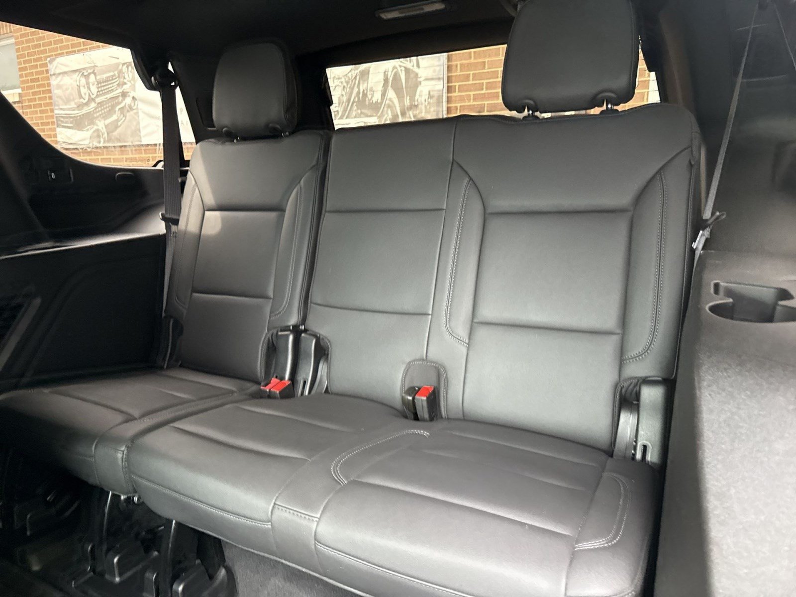 Used 2023 Chevrolet Tahoe Z71 w/ Luxury Package AWD/4WD image 23