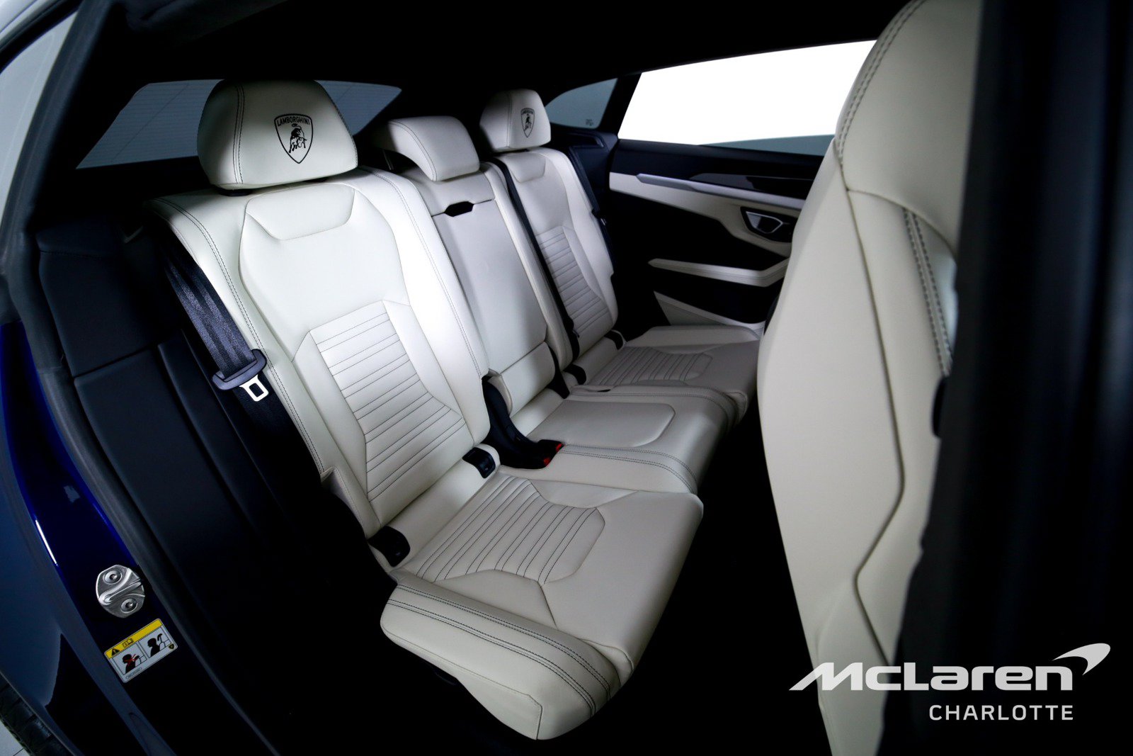 Used 2026 Lamborghini Urus SE AWD/4WD image 25