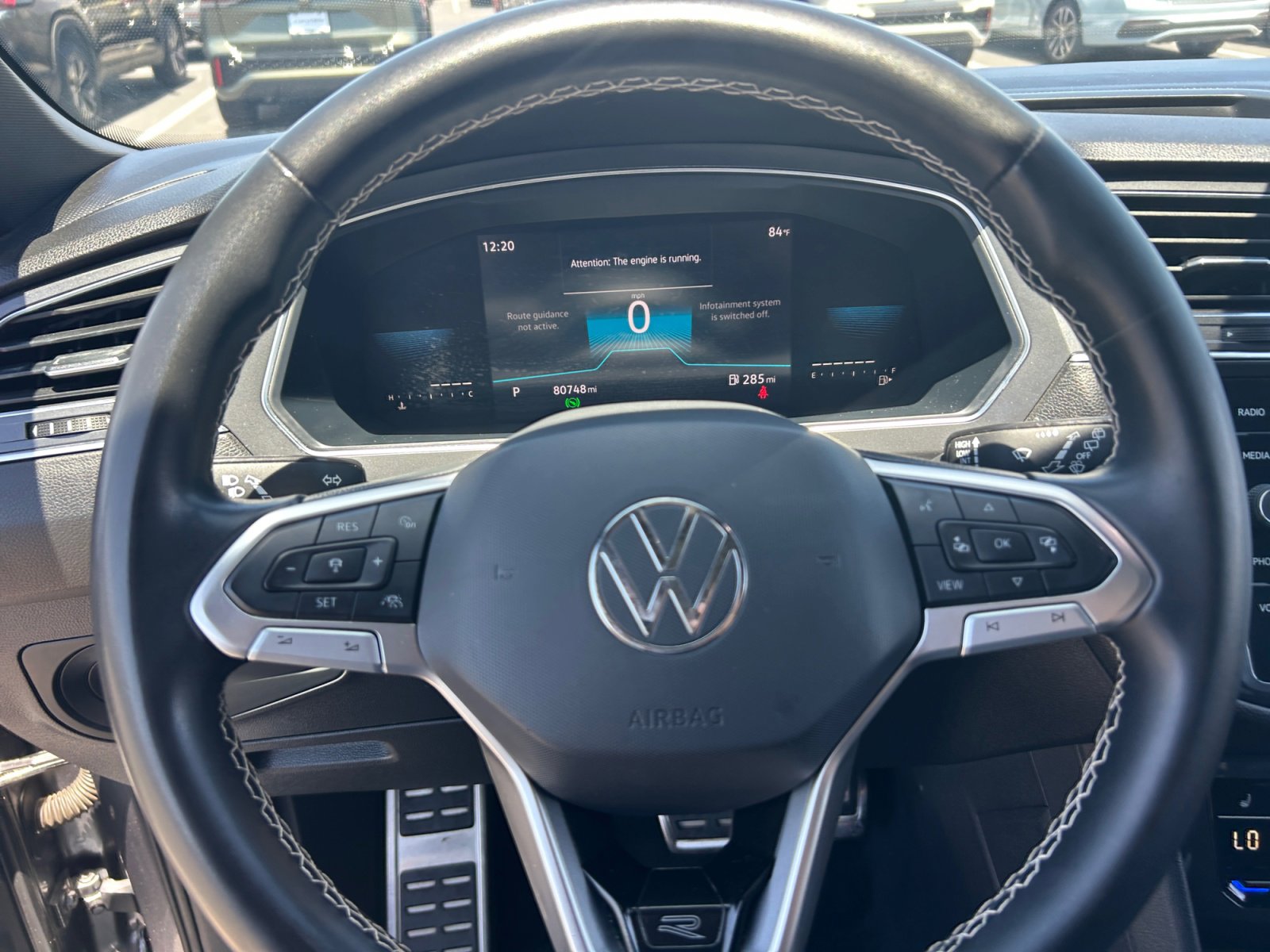 Used 2023 Volkswagen Tiguan SE R-Line FWD image 9