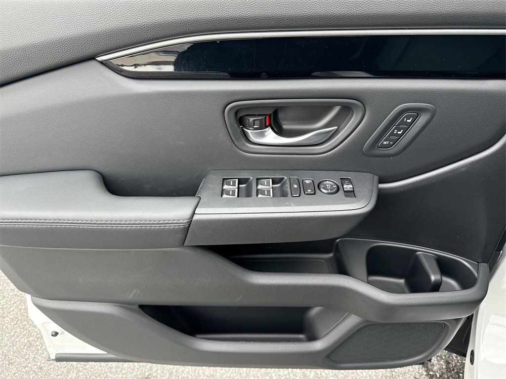 New 2025 Honda Pilot EX-L image 15