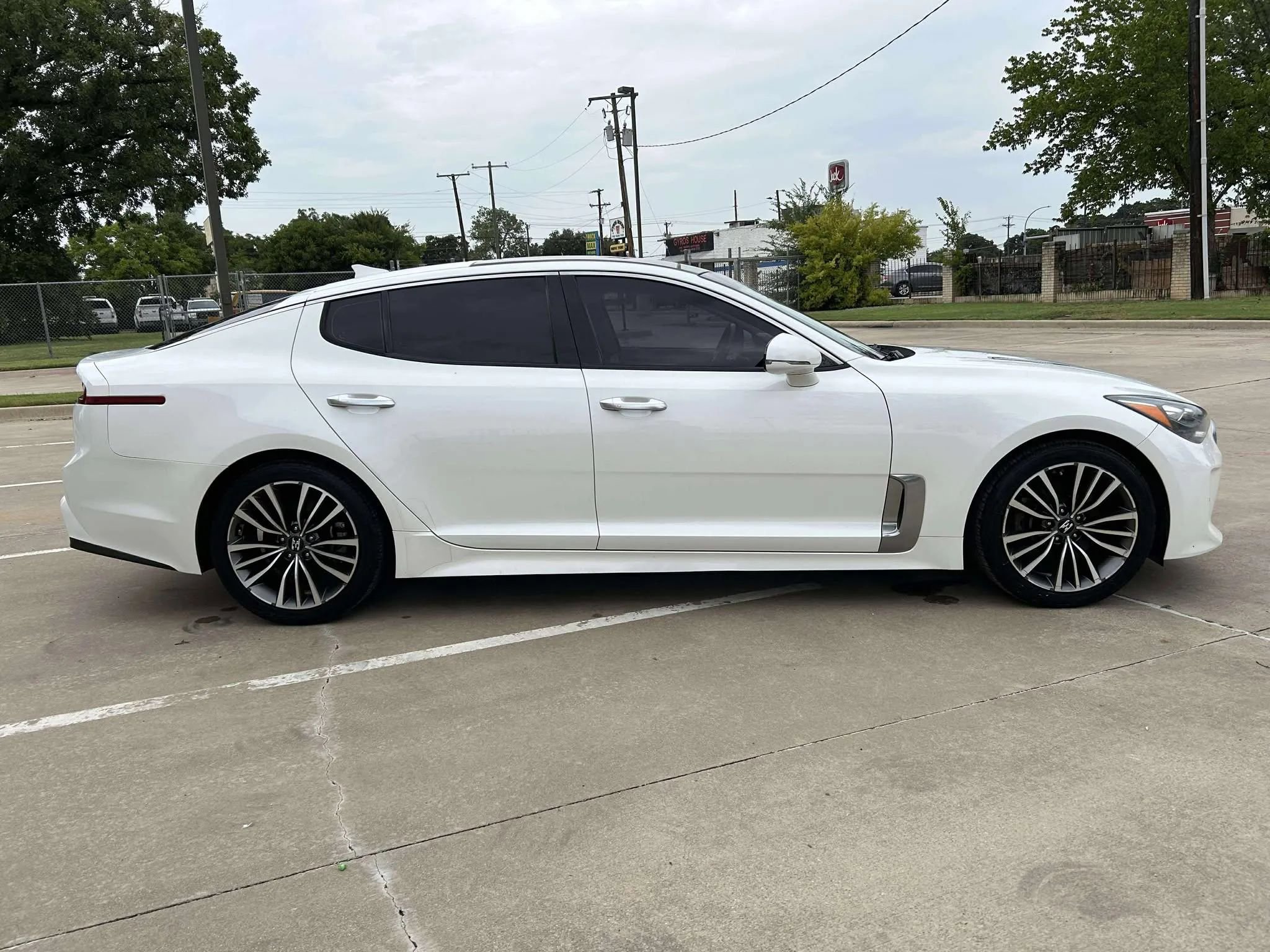 Used 2018 Kia Stinger Premium image 9