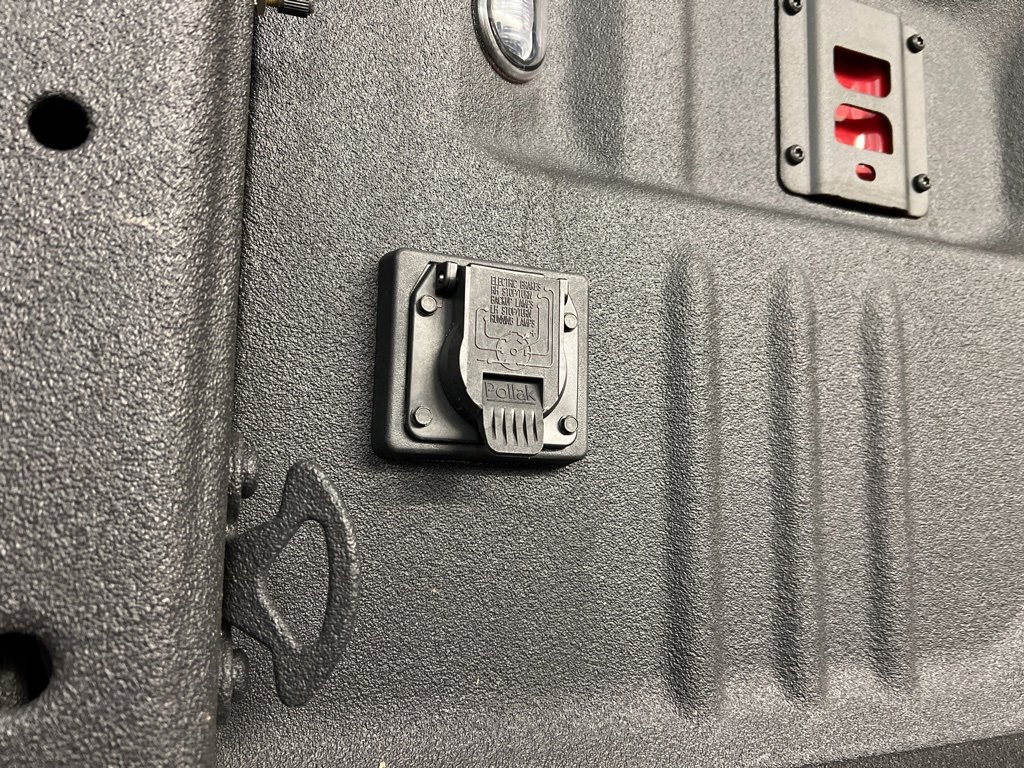 Used 2024 Ford F250 Lariat w/ Black Appearance Package image 36